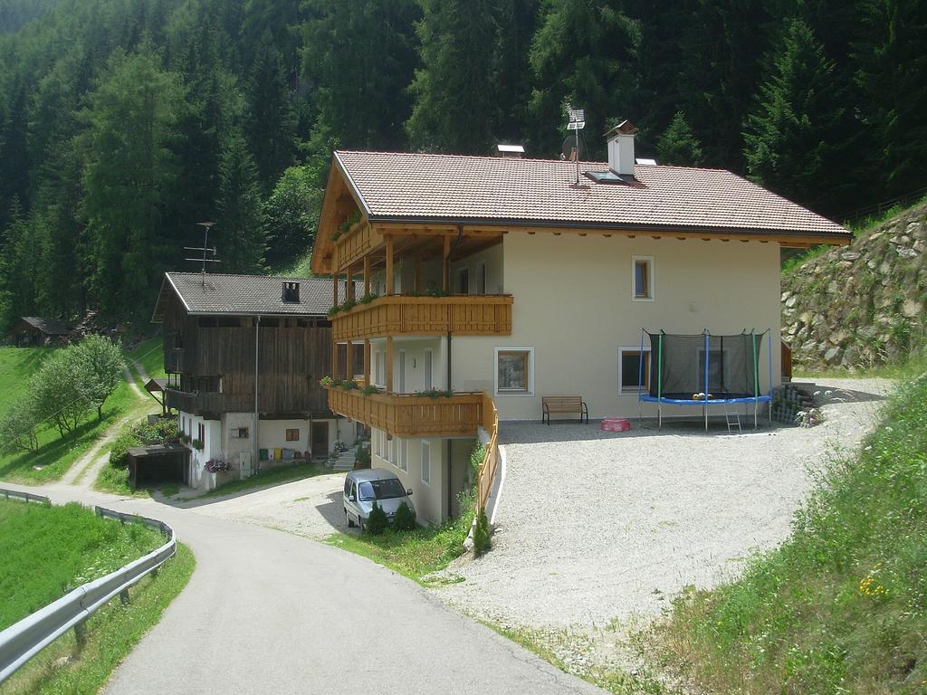 Ausserangistlhof Campo Tures Exterior foto